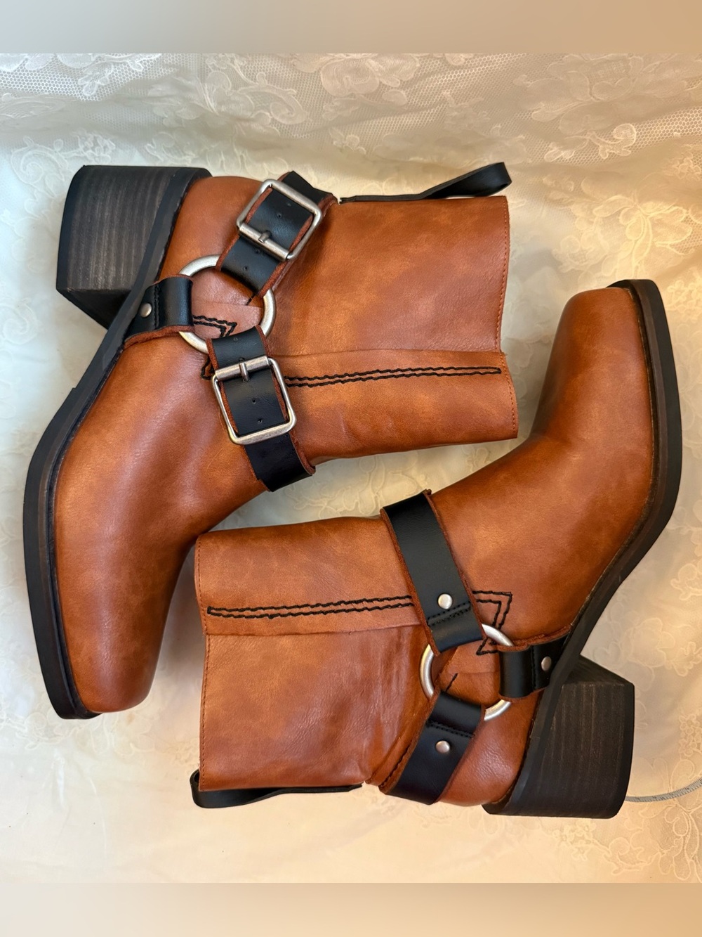 SOLD BEAST FASHION Tan/Brown Faux Cognac Leather with Moto Straps Western NWOT - Picture 11 of 11
